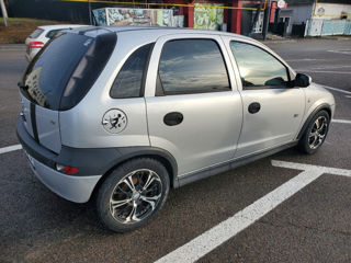 Opel Corsa foto 4