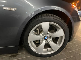 BMW 5 Series foto 9