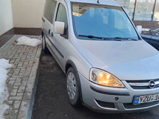 Opel Combo фото 1