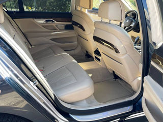 BMW 7 Series foto 15