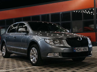 Skoda Superb foto 1