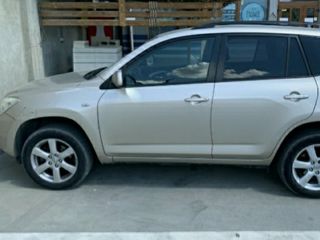 Toyota Rav 4 foto 4