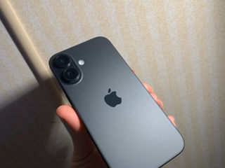 iPhone 16