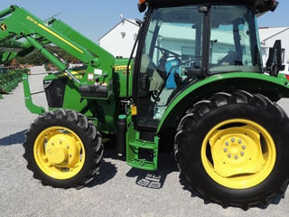 John Deere 5055E tractor de vanzare stare perfecta de functionare foto 2