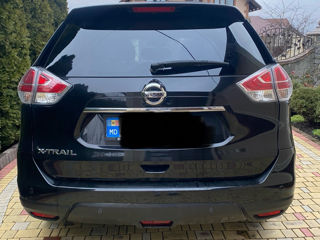 Nissan X-Trail foto 2