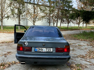 BMW 5 Series foto 7