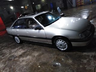 Opel Omega foto 4