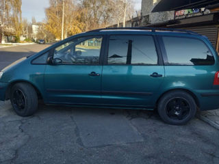 Ford Galaxy foto 2