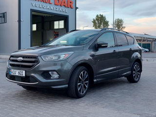 Ford Kuga foto 2