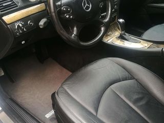 Mercedes E Class foto 7