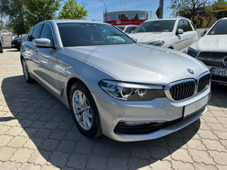 BMW 5 Series foto 1