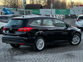 Ford Focus foto 3