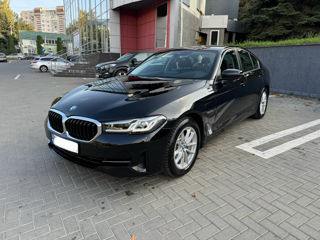 BMW 5 Series foto 1