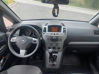 Opel Zafira foto 8