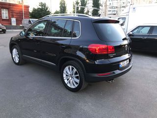 Volkswagen Tiguan foto 8