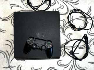 Play station 4 slim 1TB