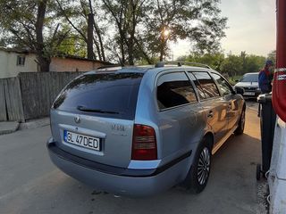 Skoda Octavia foto 4