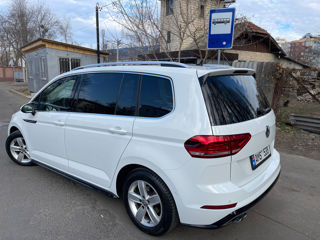 Volkswagen Touran foto 4