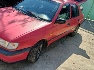 Nissan Sunny foto 3