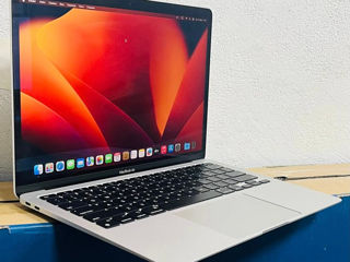 Apple MacBook Air 13 2020 M1/ 8 GB/ 256 GB/ Gray foto 1