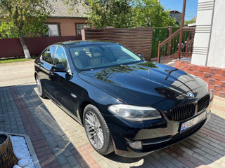 BMW 5 Series foto 2