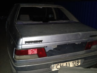 Peugeot 405 foto 2