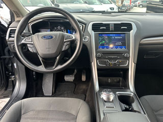 Ford Fusion фото 9