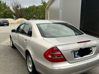 Mercedes E-Class foto 4