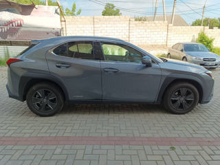 Lexus UX foto 7