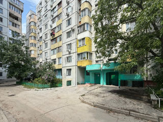 1-комн. кв., 34 м², 1/9 эт.