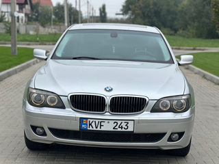 BMW 7 Series foto 3