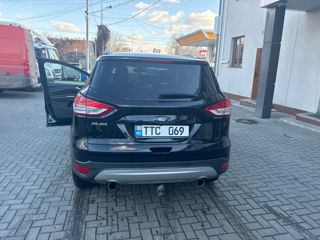 Ford Kuga foto 2