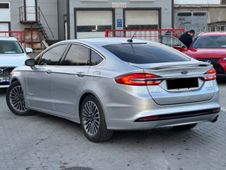 Ford Fusion foto 3