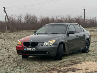 BMW 5 Series foto 3