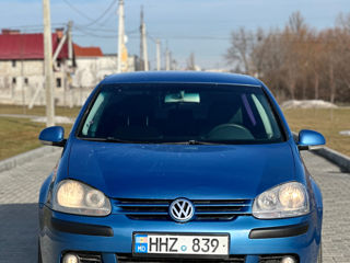 Volkswagen Golf foto 1