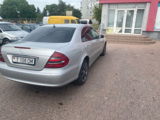 Mercedes E-Class foto 3