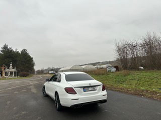 Mercedes E-Class foto 4