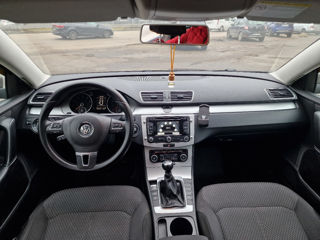 Volkswagen Passat foto 9