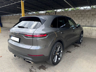 Porsche Cayenne foto 2