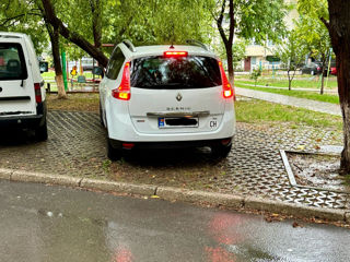 Renault Grand Scenic foto 4