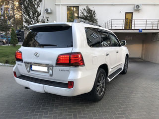 Lexus LX Series foto 4