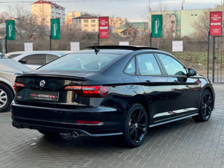 Volkswagen Jetta foto 6