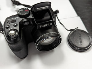 Aparat de fotografiat Fujifilm FinePix S1000fd foto 2
