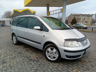 Volkswagen Sharan foto 3