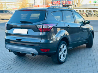 Ford Kuga foto 3