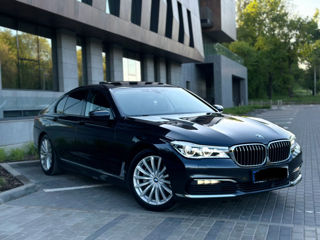 BMW 7 Series foto 1