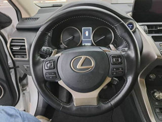 Lexus NX Series foto 7