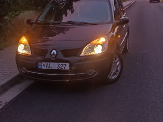 Renault Grand Scenic foto 3