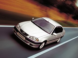 Toyota Avensis foto 0