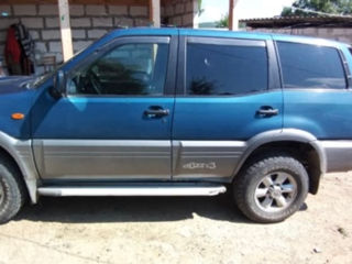 Nissan Terrano foto 3